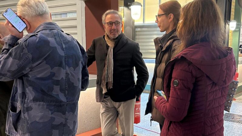 Akfen’in işvereni Hamdi Akın, Terminal Kadıköy’deki son çalışmaları yerinde izledi; Türkiye’de birinci olacak konseptin çok yakında açılacağını söyledi