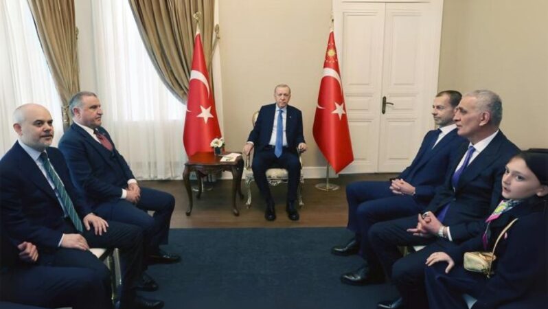 Cumhurbaşkanı Erdoğan, UEFA Başkanı Ceferin’i kabul etti