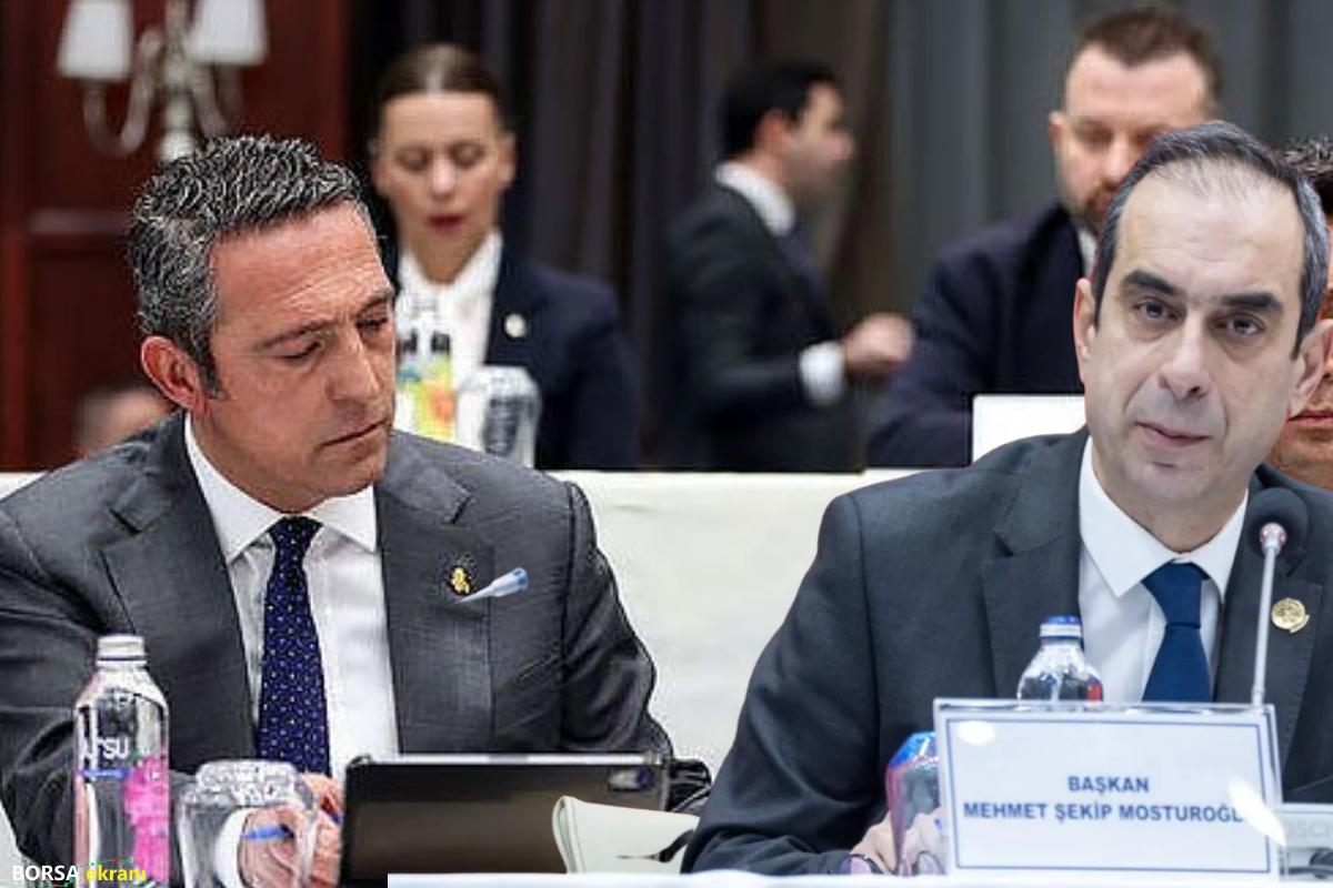Fenerbahçe Divan Kurulu gergin başladı: Divan Başkanı Şekip Mosturoğlu açılış konuşmasında ‘Efsane başkanımız’ diyerek Aziz Yıldırım’dan alıntı yaptı