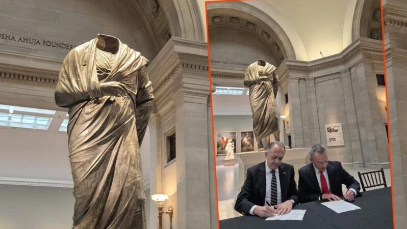 Marcus Aurelius heykeli resmen Türkiye’ye iade edildi
