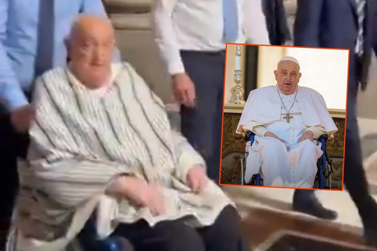 Papa Franciscus, Aziz Petrus Bazilikası’na tebdili kıyafet sürpriz ziyaret yaptı
