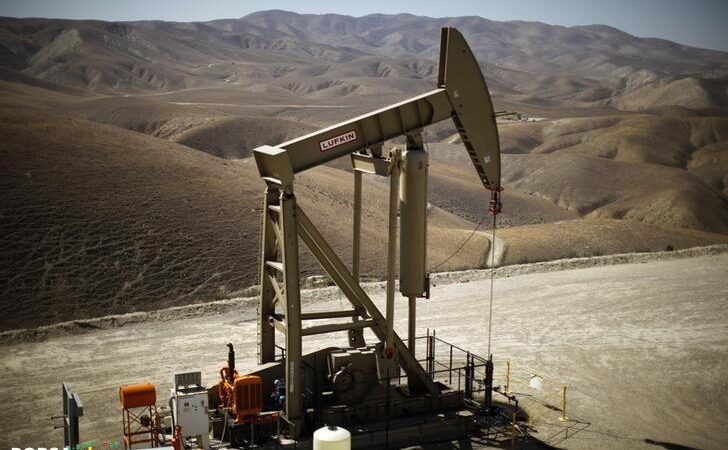 Petrol piyasası, ABD-Çin görüşmeleri ve OPEC+ kararları arasında sıkıştı