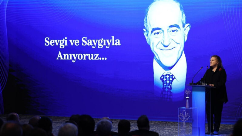 Sakıp Sabancı, vefatının 21’inci yılında Uluslararası Araştırma Ödülleri ile anıldı