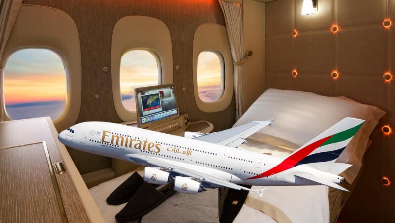 Emirates Havayolları, tarife telaşlarına karşın en kıymetli koltuklar sayesinde rekor yıllık kâr açıkladı