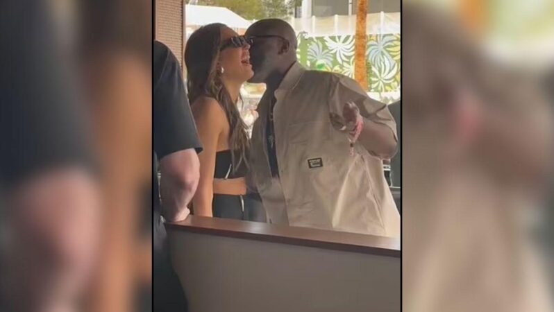 Jessica Alba 44. yaşını Las Vegas’ta havuz partisinde kutladı: Kris Jenner’ın sevgilisi Corey Gamble ile samimi sohbeti dikkat çekti