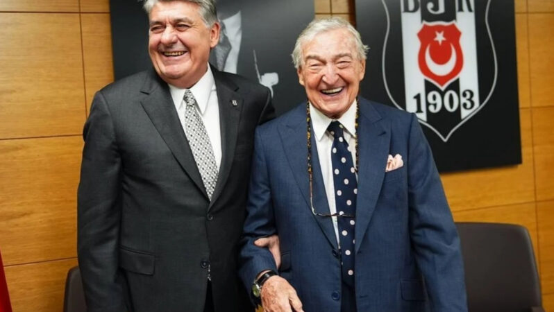 Koç Holding Onursal Başkanı Rahmi Koç’tan Serdal Adalı’ya tebrik ziyareti