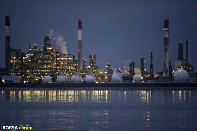 Petrol fiyatlarında düşüş: OPEC+ üretimi artırıyor, tahminler aşağı yönlü güncelleniyor