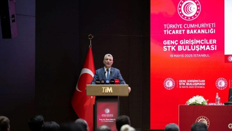 Ticaret Bakanı Ömer Bolat’tan genç girişimcilere e-ihracat amacı