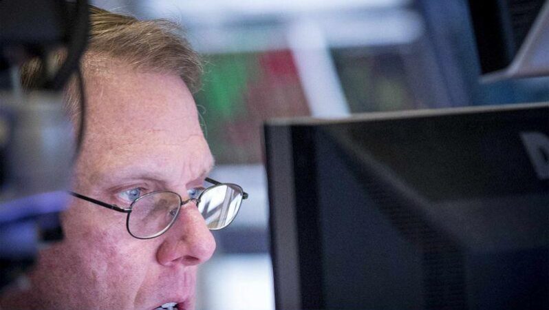 BIST 100 güne sakin başladı: Açılışta hangi hisseler öne çıktı?