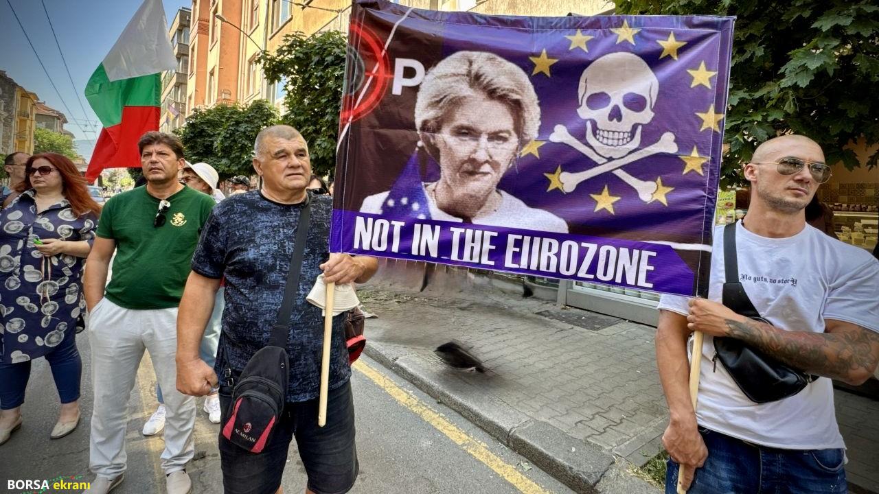 Bulgaristan’da Euro’ya geçiş protesto edildi: ‘Leva’dan vazgeçmeyin’ çağrısı