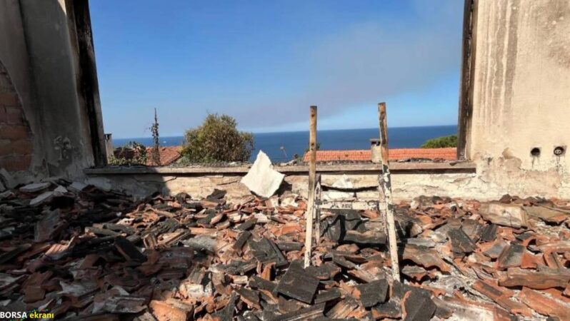 Havadan görüntülendi: İzmir’de 40 yıllık hatıralar kül oldu