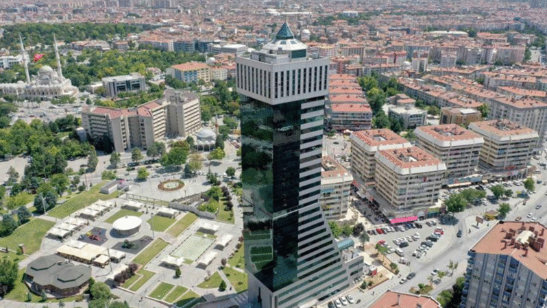 Bera Holding 85 araçlık savunma anlaşması imzaladı
