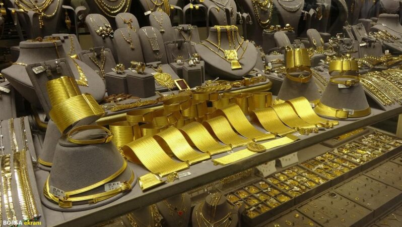 Kuyumcular dertli: Ya gram ya yarım gram alıyorlar