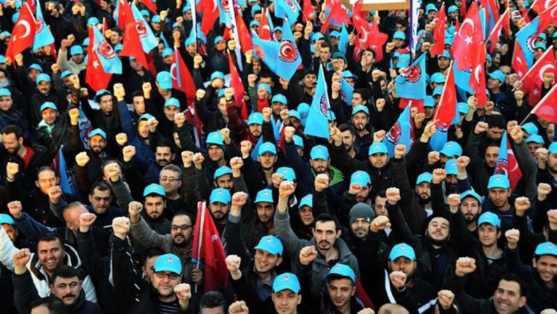 Sendikal Güç Geriliyor: Kayıtlı İşçi Arttı, Sendikalı Azaldı