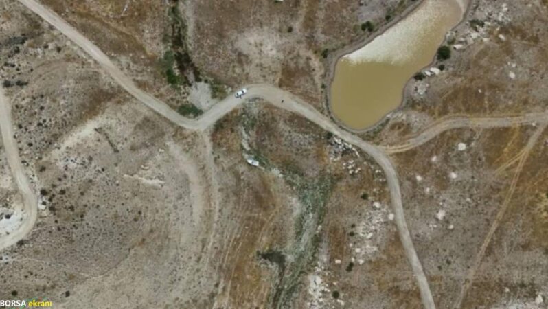 Sular çekildi, eski mahalle ortaya çıktı