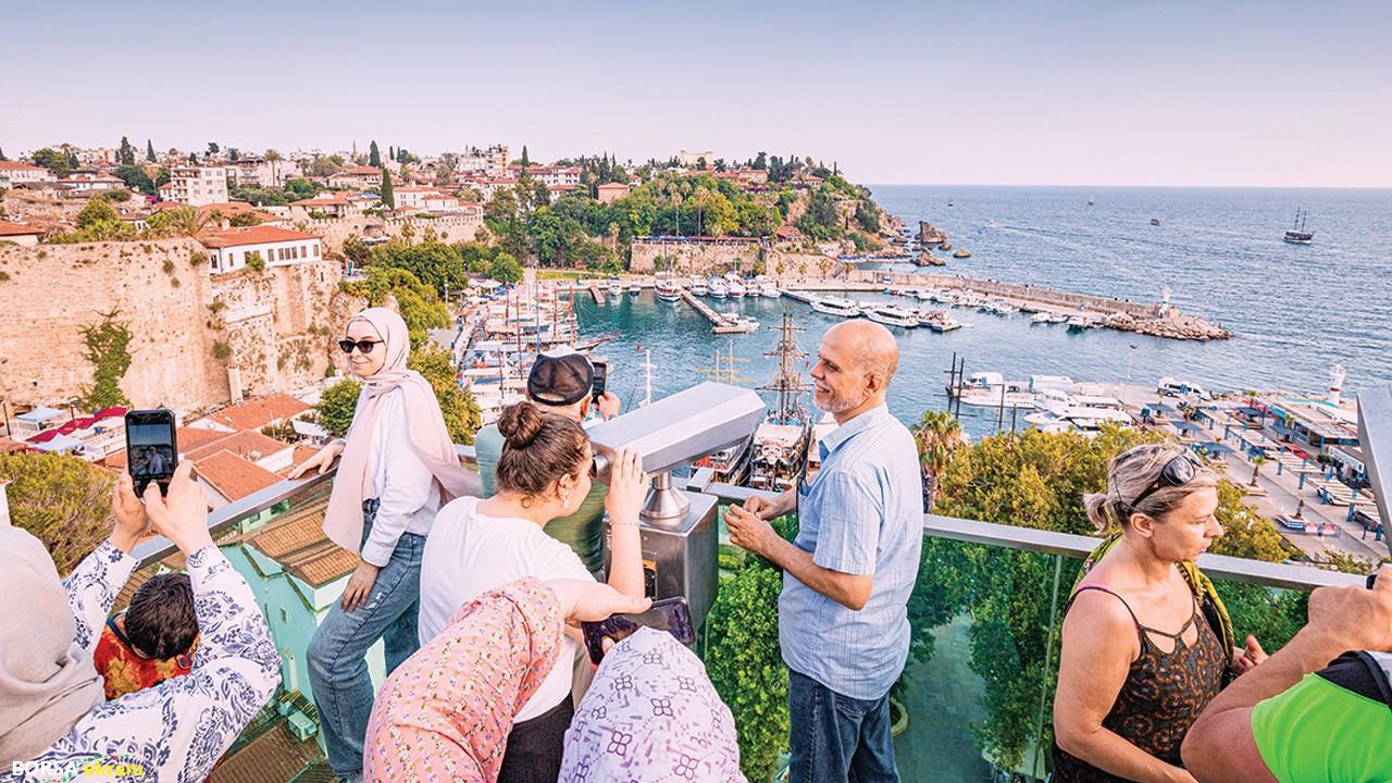 TÜİK: Türkiye’nin turizm geliri ikinci çeyrekte yüzde 8,4 arttı