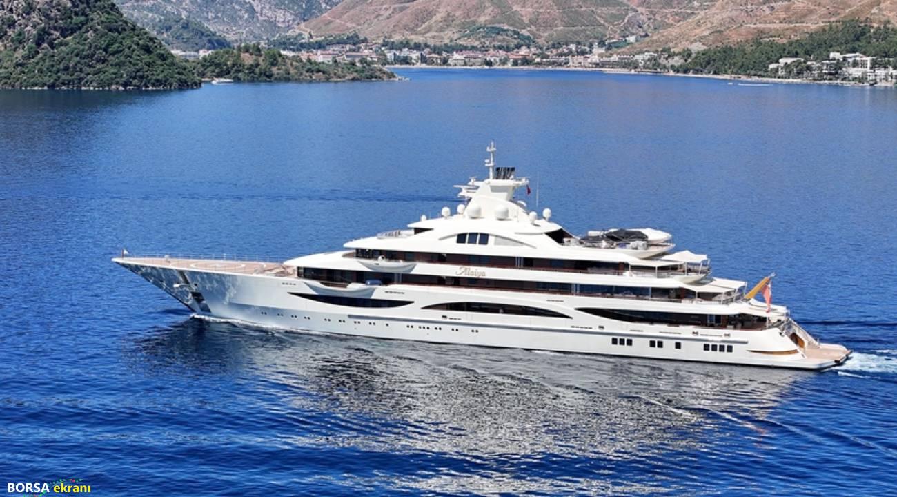 Ünlü milyarderin lüks yatı Marmaris’te görüntülendi