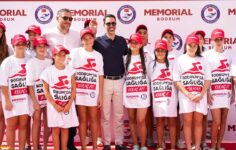 Memorial ve Yüzme Federasyonu  Bodrum’da sağlığa kulaç attı