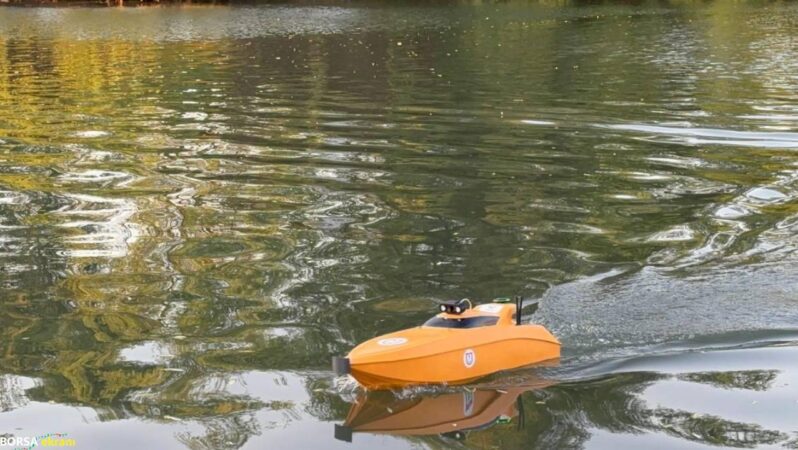 Su altında keşif yapıyor, patlayıcı taşıyabiliyor