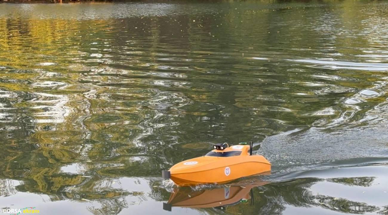 Su altında keşif yapıyor, patlayıcı taşıyabiliyor