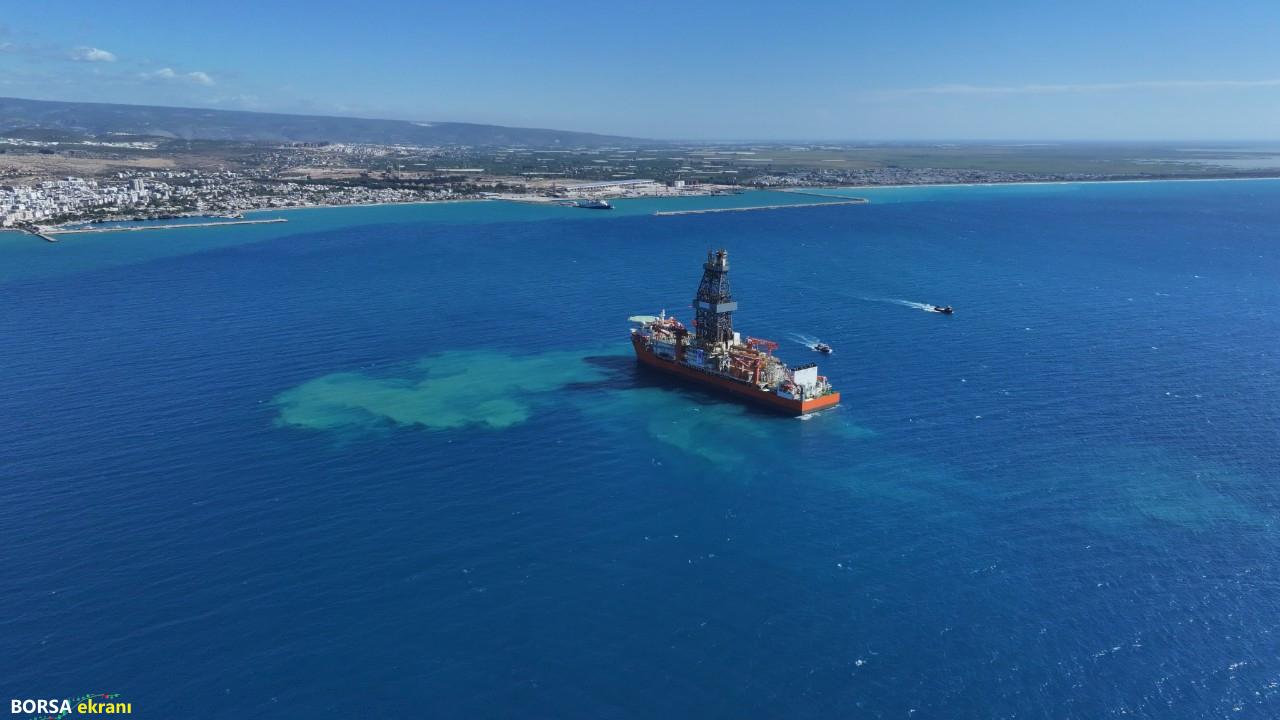 Enerji filosu güçleniyor! Bakan Bayraktar açıkladı: İki ikiz sondaj gemisinden ilki Türkiye’ye geldi