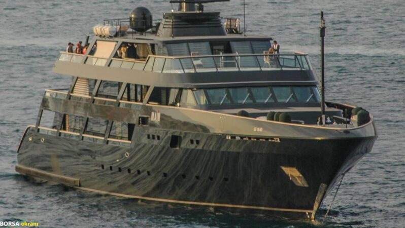 Ünlü milyarderin yatında neden ayakkabı yasaktı?