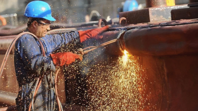 Avrupa İşçi Çıkarıyor