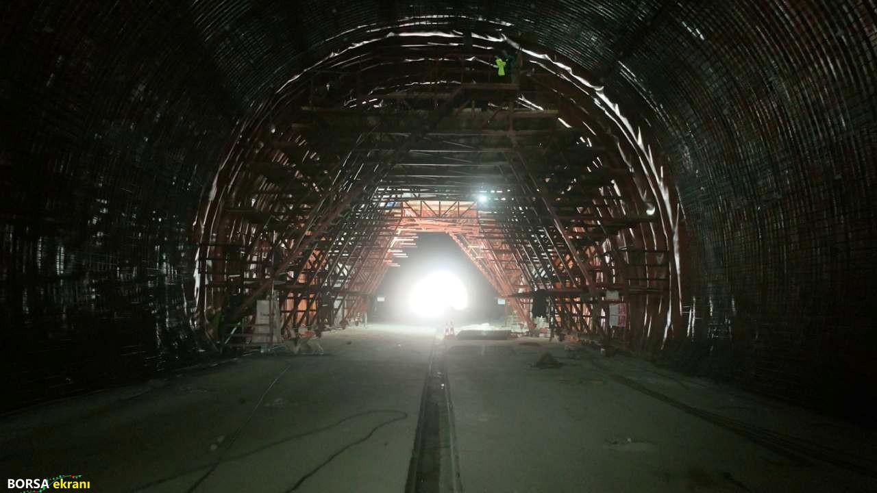 Ankara-İzmir arasını 3,5 saate düşürecek Köroğlu Tüneli’nde ışık göründü