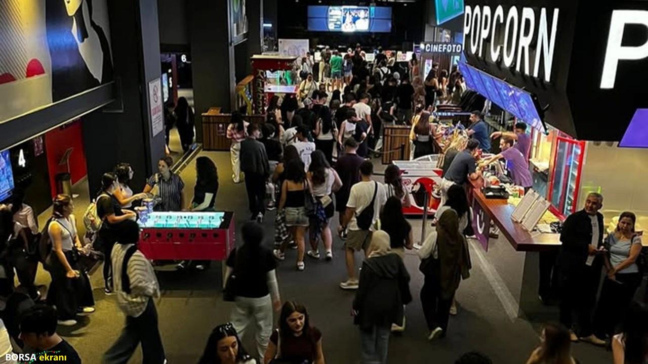 Sinemada tarihi eylül rekoru: 780 bin kişi salonları doldurdu