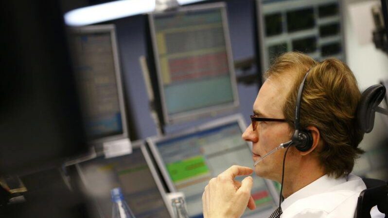 Size ilk biz söyledik: Bugün %10+ yükselen bu dev, Ekim ayı için yapay zeka seçimi bir hisse