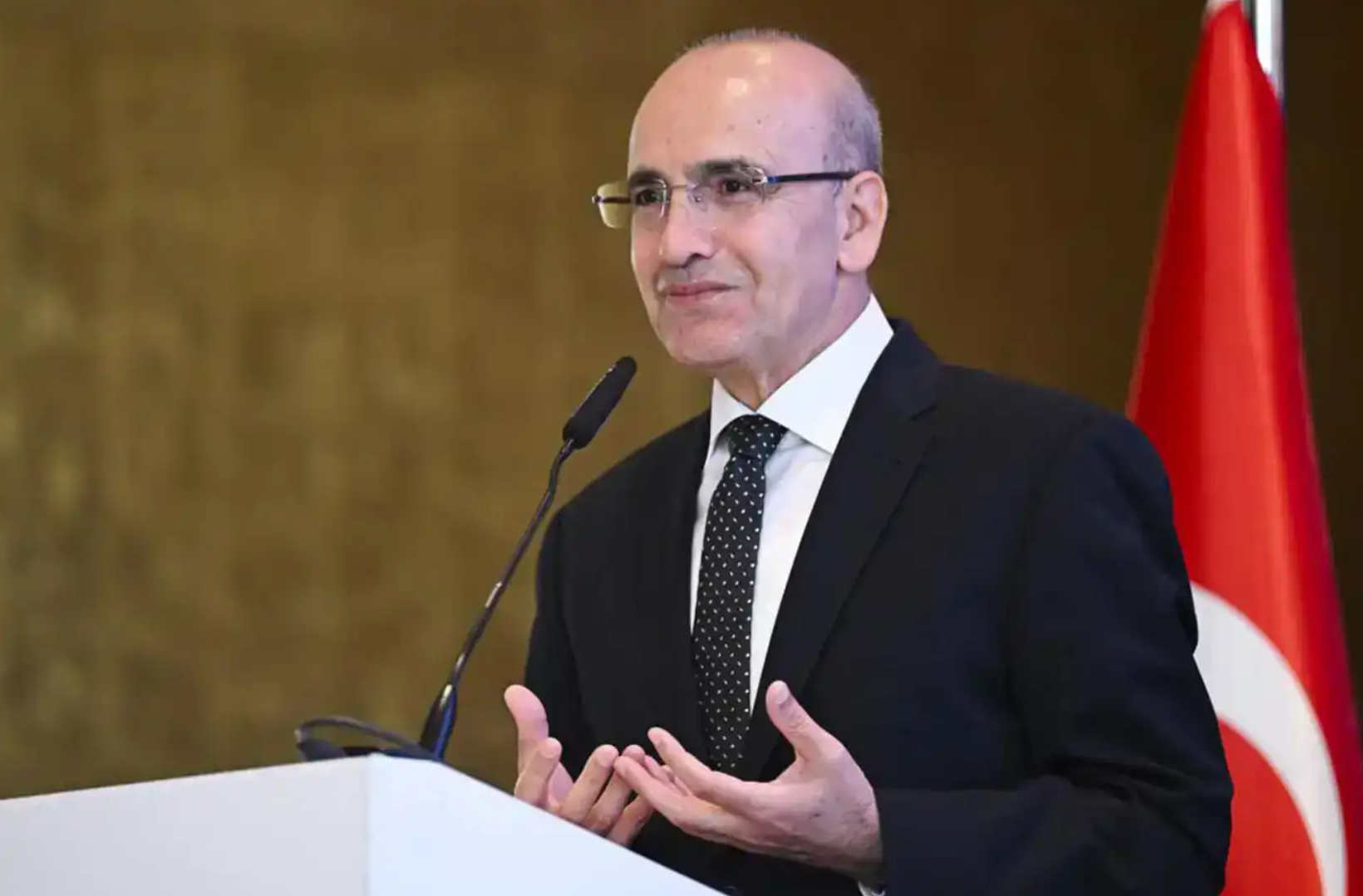 Bakan Şimşek: “Turizm ve ihracattaki istikrar cari dengeyi destekliyor”