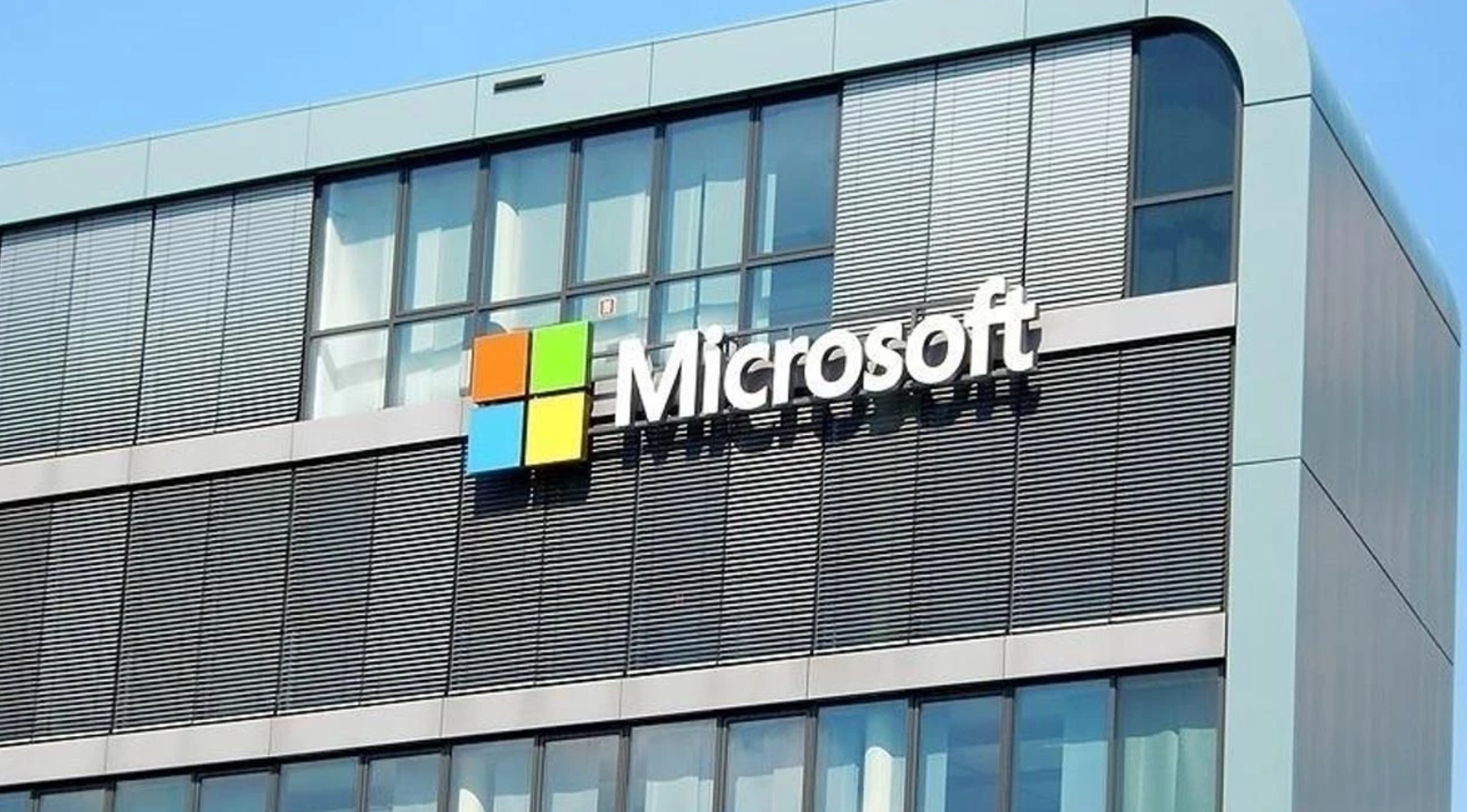 Microsoft’tan BAE’ye 7,9 Milyar Dolarlık Dev Yatırım