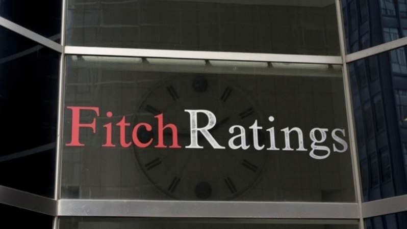 Fitch Türk Bankalarını Notunu Yükseltti