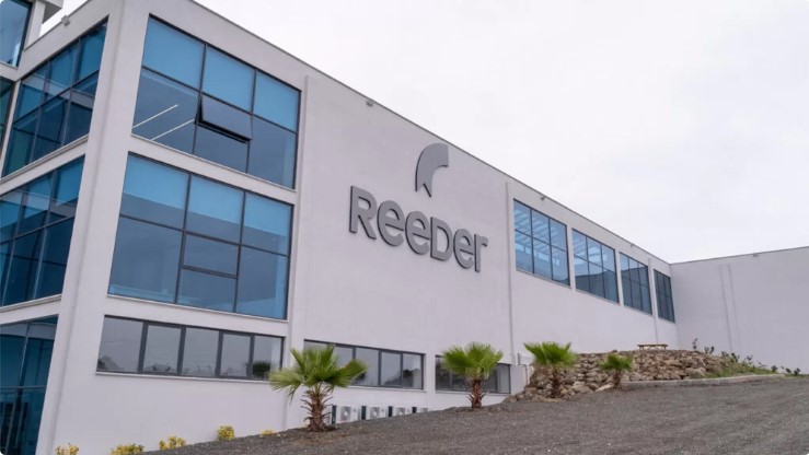 Reeder’dan 5G Telefon Adımı