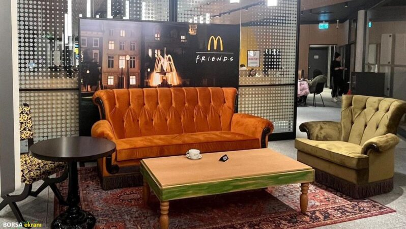 McDonald’s Türkiye’den Friends hayranlarına özel menüler ve koleksiyon figürleri