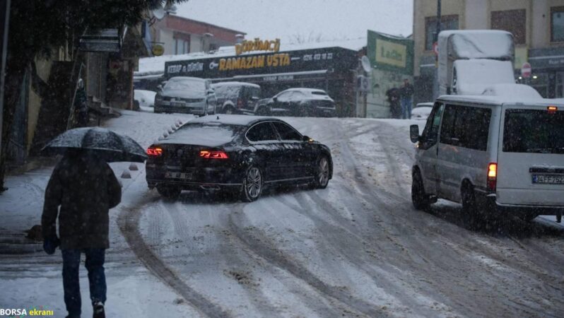 İstanbul Valiliği açıkladı: Ağır taşıtların ve kuryelerin trafiği çıkışı yasaklandı