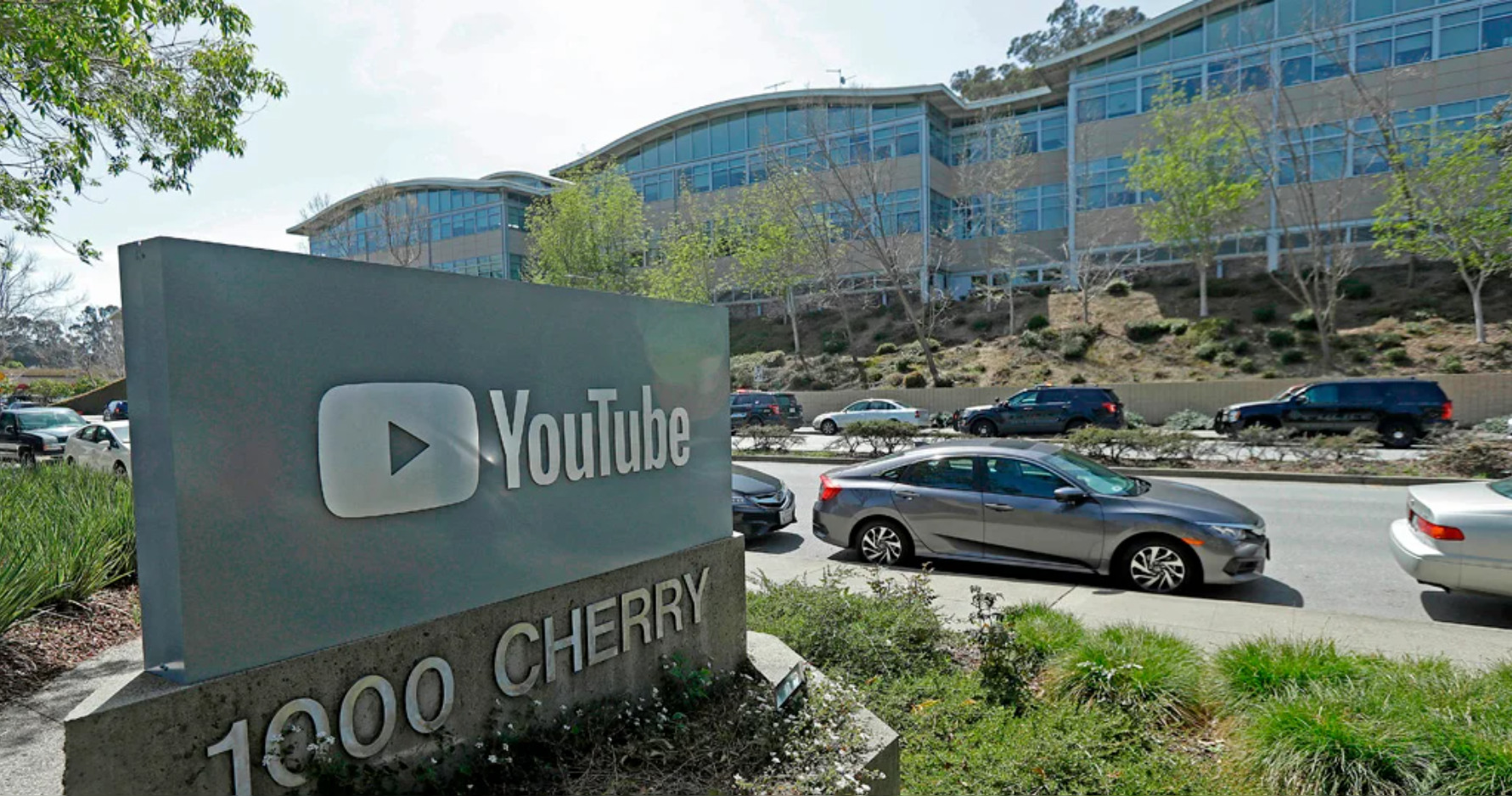 YouTube 21 Yaşında: Dijital Dünyayı Değiştiren Platform