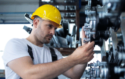 Makine sektörü yıla 2,2 milyar ihracatla başladı