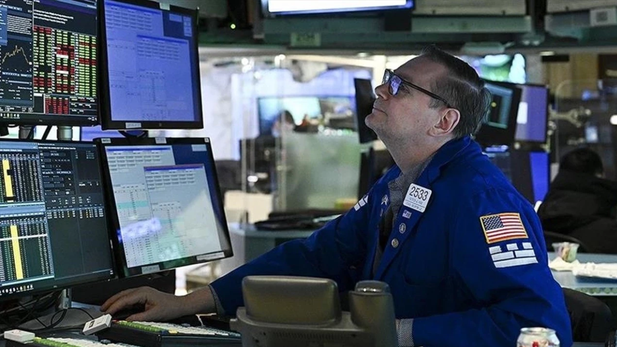 Küresel piyasalarda belirsizlik sürüyor