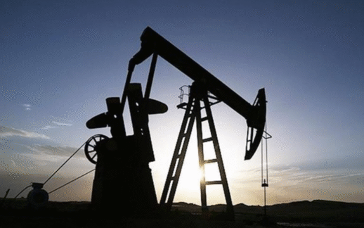 Petrol 114 Dolardan 100 Dolara Geriledi