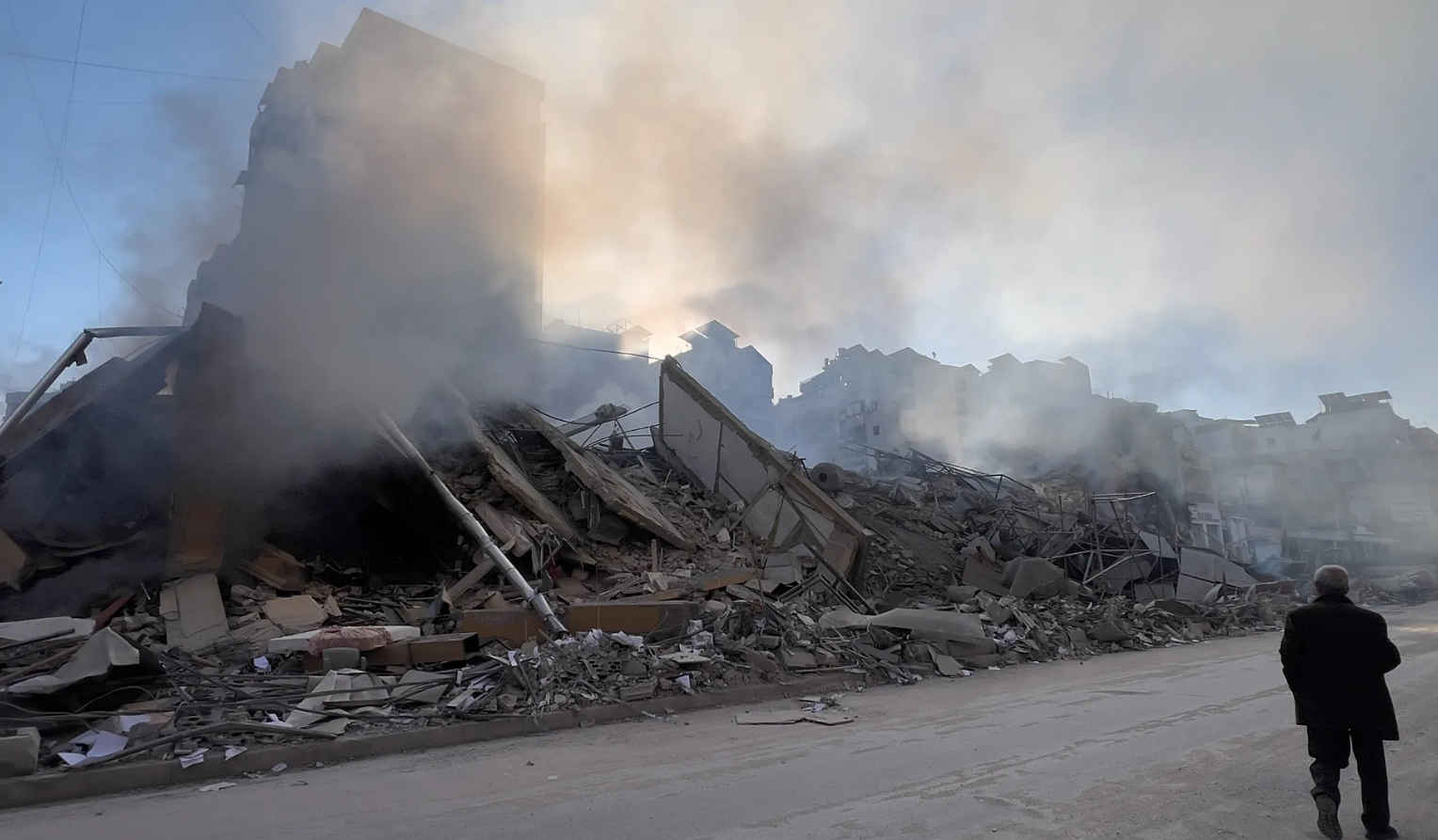 İsrail Basını: İran Savaşı En Az Bir Ay Daha Sürebilir