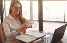 Kadın Yatırımcıların Portföyü Bir Yılda 2 Trilyon TL’yi Aştı