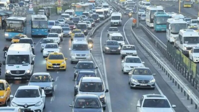 Trafikte Hız Yapan Yandı: Cezalar 30 Bin TL’ye Çıkıyor, Ehliyete El Konulabilecek!