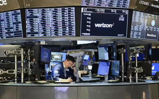 New York borsası Trump’ın İran açıklamaları sonrası düşüşle açıldı