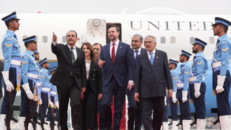 ABD-İran görüşmelerinde sonuç çıkmadı: Vance Pakistan’dan anlaşma olmadan döndü