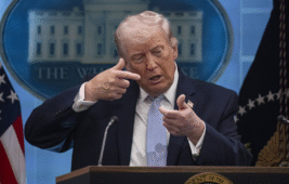 Trump’tan Hürmüz Boğazı çıkışı: “Gemilere abluka başlatacağız”