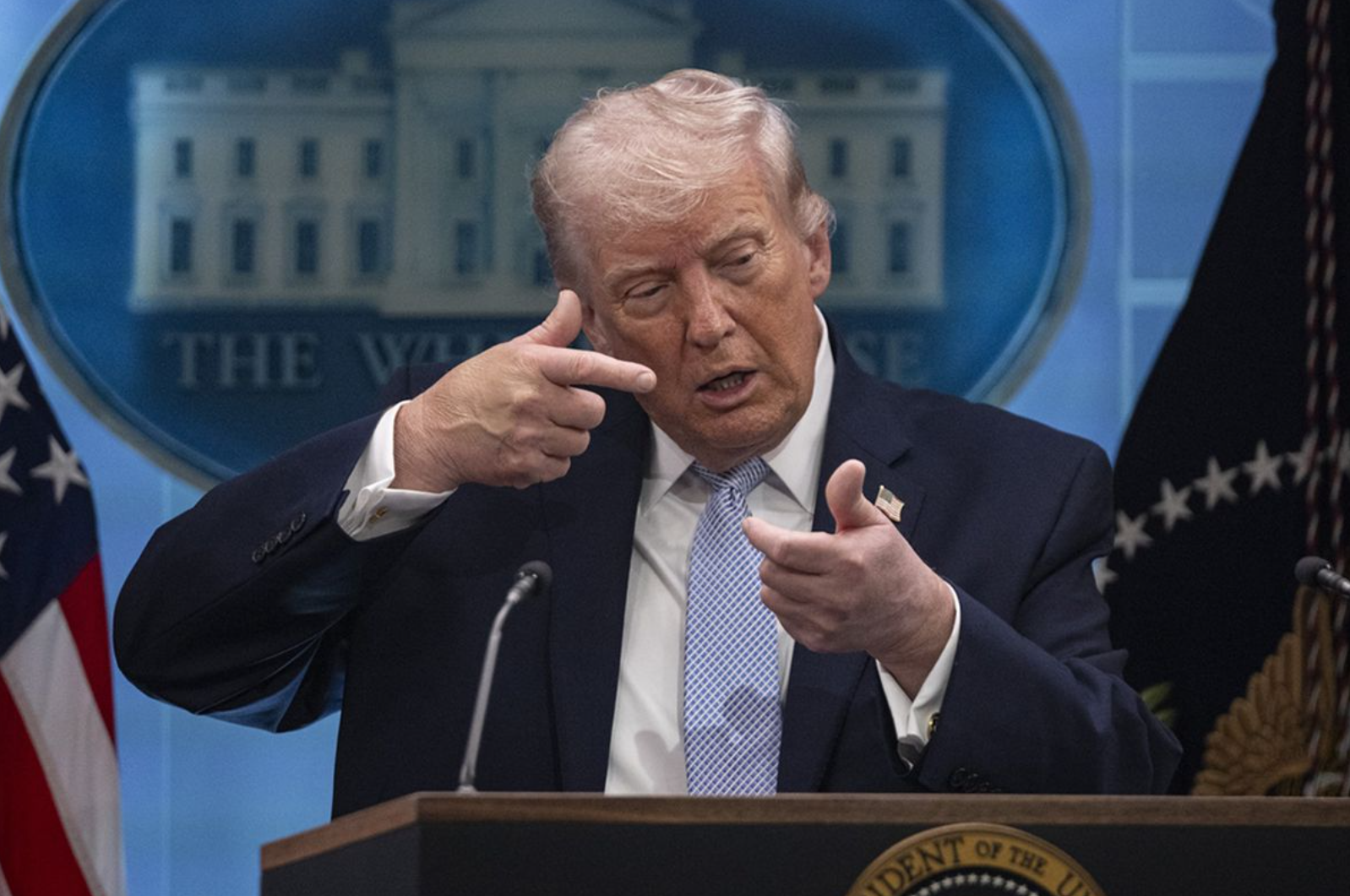 Trump’tan Hürmüz Boğazı çıkışı: “Gemilere abluka başlatacağız”