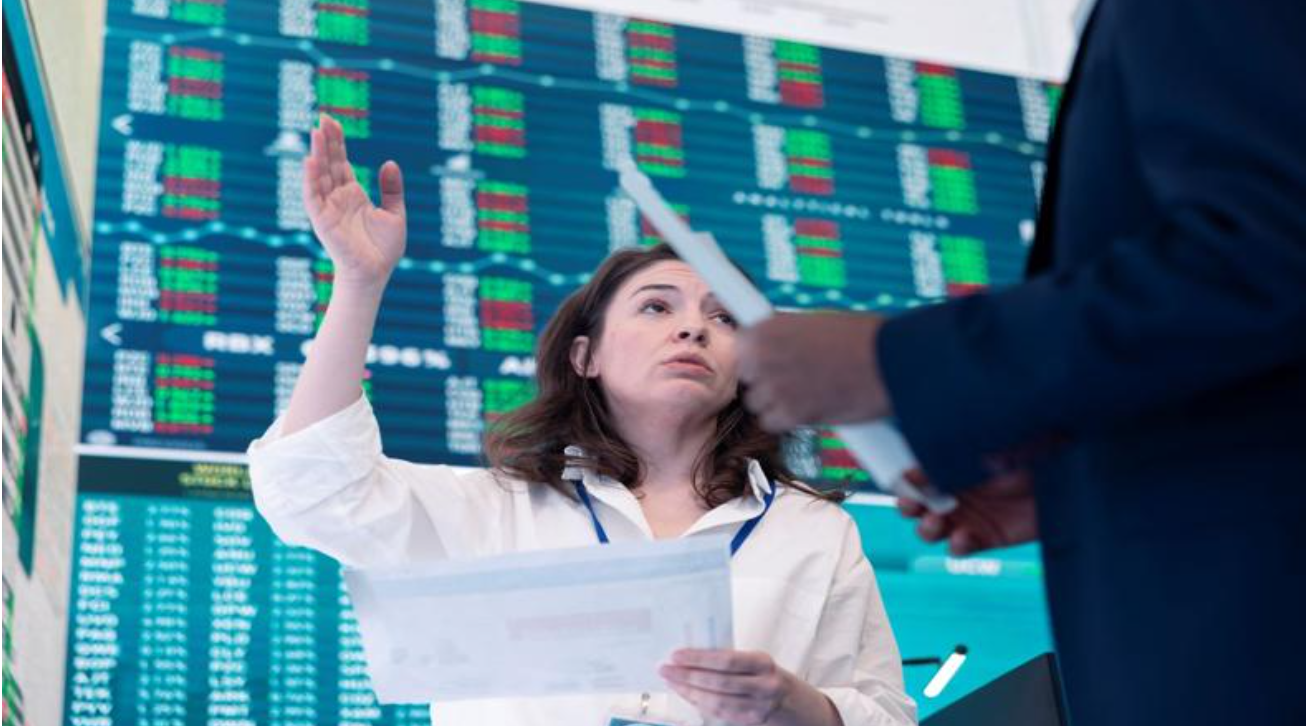 Piyasalarda gün sonu: BIST 100 geriledi, altın ve petrol yükseldi