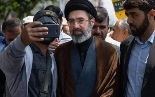 Hamaney: İran donanması düşmanlarına yeni yenilgiler yaşatmaya hazır