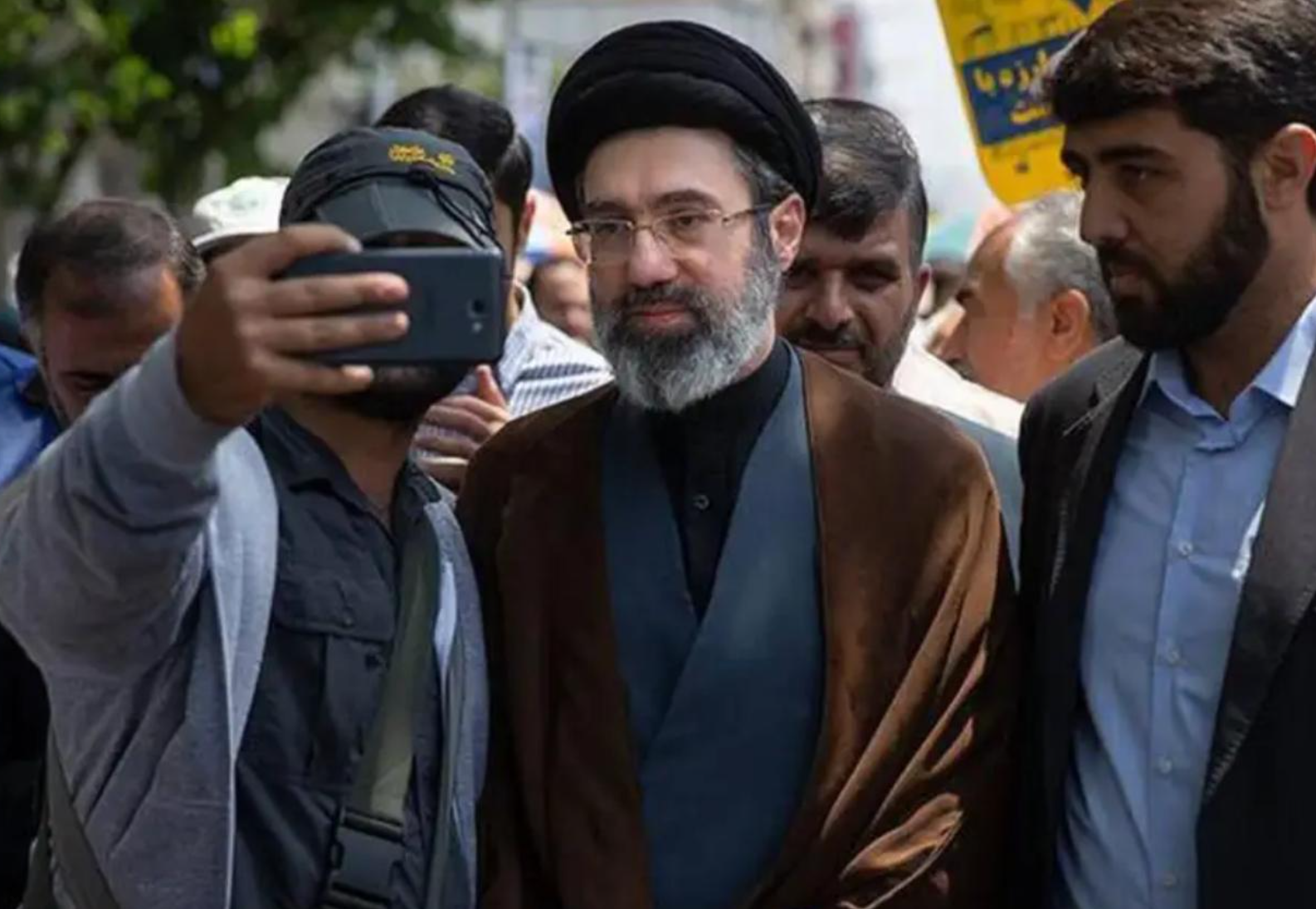 Hamaney: İran donanması düşmanlarına yeni yenilgiler yaşatmaya hazır